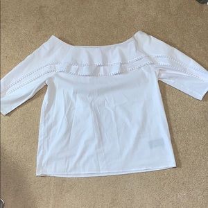 White quarter sleeve top!